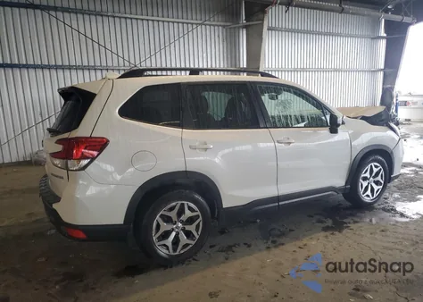 2021 Subaru Forester Premium из США, поврежденный, VIN JF2SKAJC6MH551012